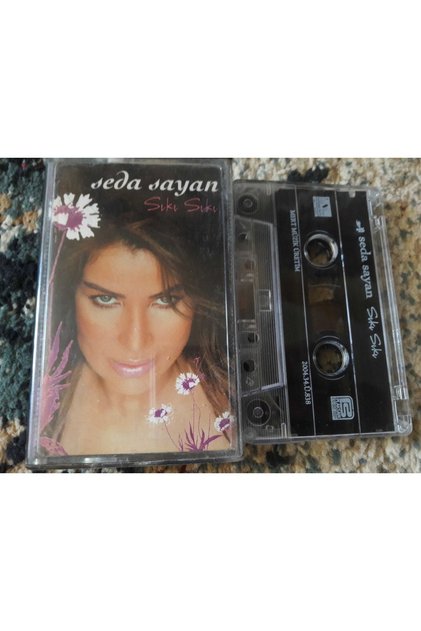 Seda Sayan Tight Tight Glass Printing