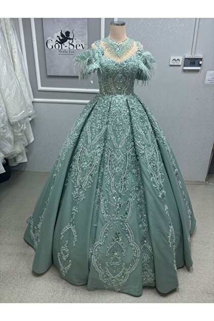 green emerald velvet dress Mint Breeze Gown | Liylah main image 1