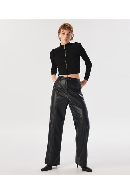 Black trousers