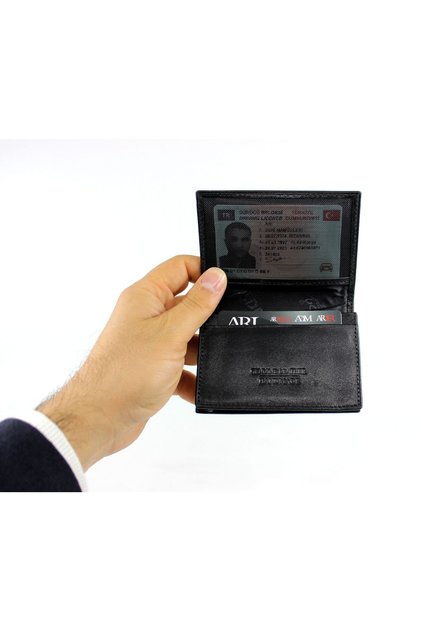 Suport card din piele cu capac magnetic