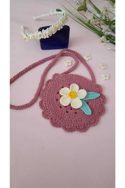 Bag Daisy Leaf Detail Knitted Bag And Daisy Crown Set