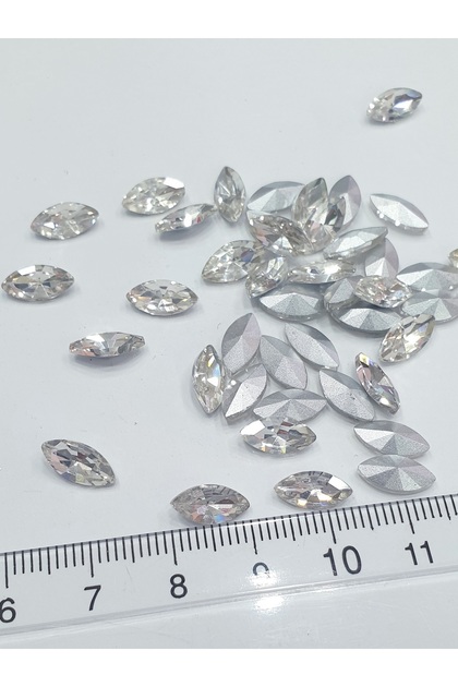 Adhesive Stone - {Back with Bomb} Shuttle 5X10Mm (100 Pieces)