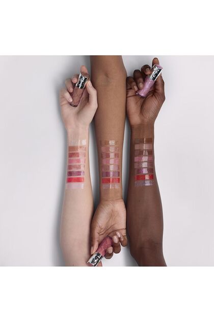 Outrageous Plump Effect Gloss Ultra Shiny with Instantly Increased Volume (5 ml)