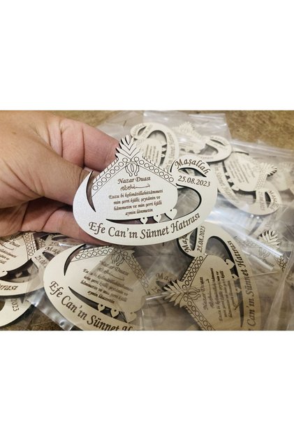 50 ADET AHŞAP DUALI VAV MAGNET SÜNNET HATIRASI DOĞUM MEVLÜT HATIRASI VAV MAGNET
