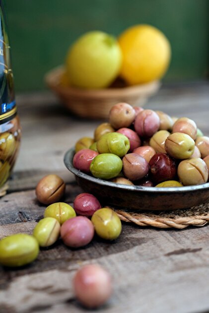 Dağ İnciri Çizik Zeytin 2 Kg- Alacalı Ve Yeşil Karışık Doğal