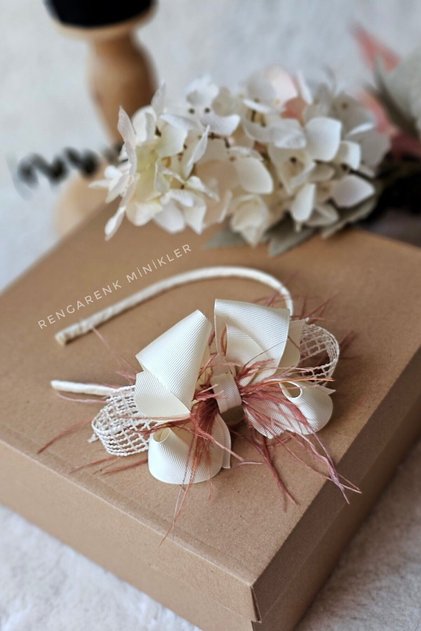 Mother's maternity crown with brown feathers and ecru mesh detail and bow