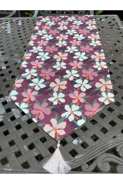 Tasseled Bohemian Floral Patterned Table Runner (43x150)