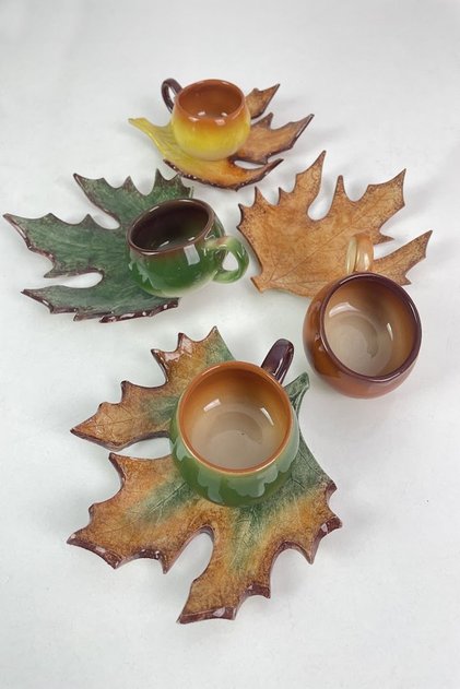 Tea and Coffee Cup Set with Decorative Sycamore Leaf Figure, Green and Coffee Colors for 4 People