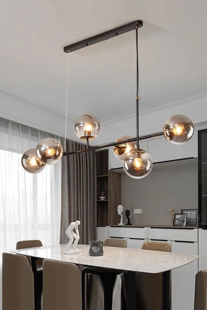 Rikardo Modern Siyah Kasa Gold Detaylı Füme Globe Camlı Sıralı 6lı Avize