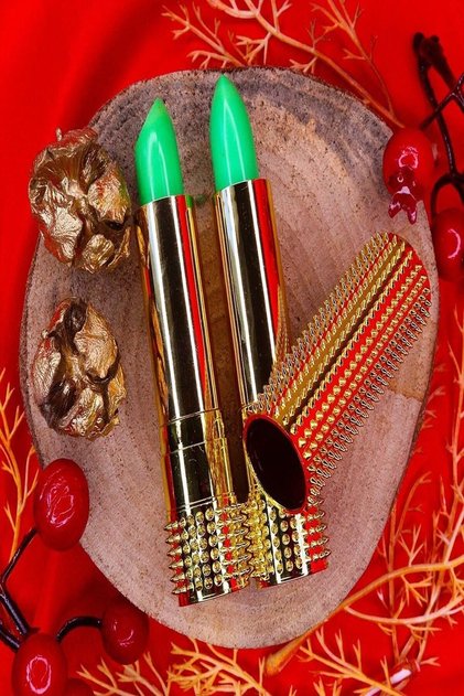 Magic lipstick