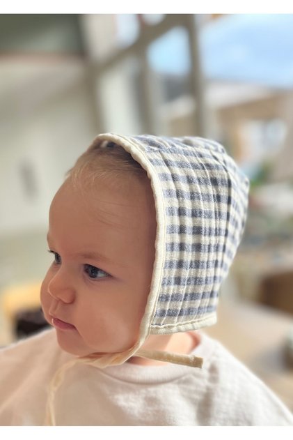 Çift Kat Müslin Çift Taraflı Bebek Bonnet Şapka (3-9 AY) - Mavi Çizgili