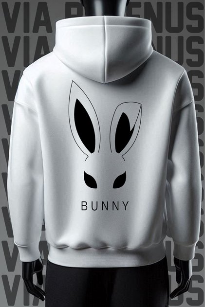 سويت شيرت أبيض بقلنسوة واسع الحجم مطبوع من الأمام والخلف من Bunny