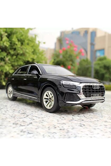scntoys Audi Q8 SUV Tarzı Araba 1:24 Diecast Metal Model Araba