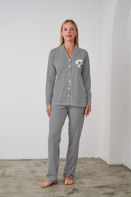 24504 Kadın Düğmeli Çizgili Pijama Takım