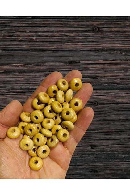 50 Pieces of Flat Varnished Wooden Beads -