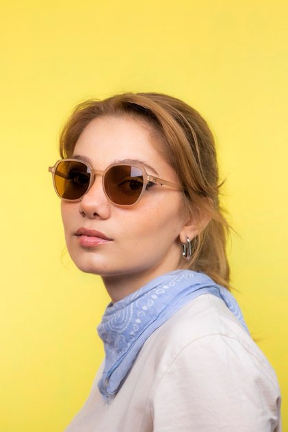 Evan Unisex Cream Sunglasses