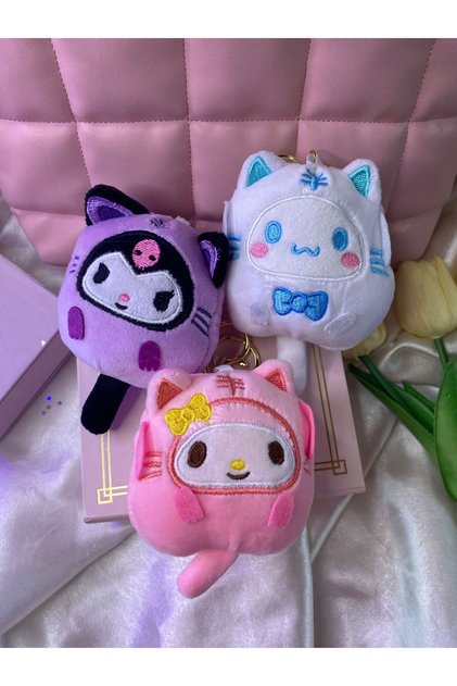Sanrıo karakterli peluş anahtarlık 1 ADET