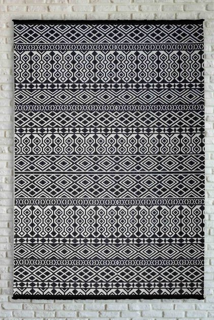 Nordic Patterned Black and White Washable Non-Slip Base Chenille Machine Carpet 7779