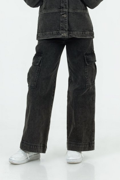 girl's cargo jeans
