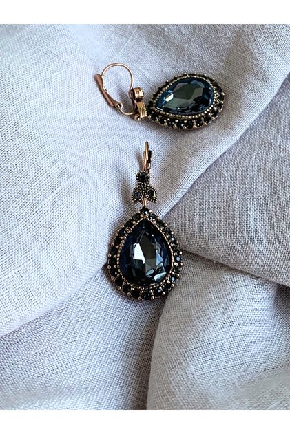 Işlemeli Black Diamond Su Damlası Küpe
