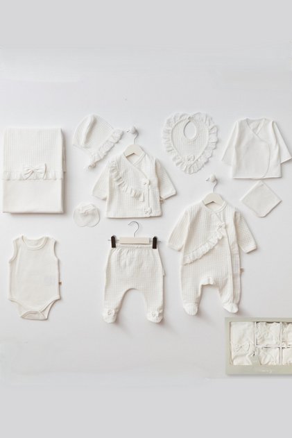 Pretty girl baby girl natural 100% cotton newborn baby girl 10 piece hospital outfit bodysuit set