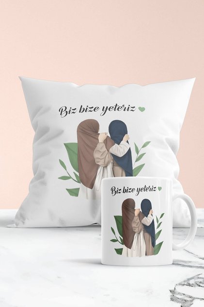2 Arkadaşa Özel Biz Bize Yeteriz Hediyelik Yastık Ve Kupa Seti