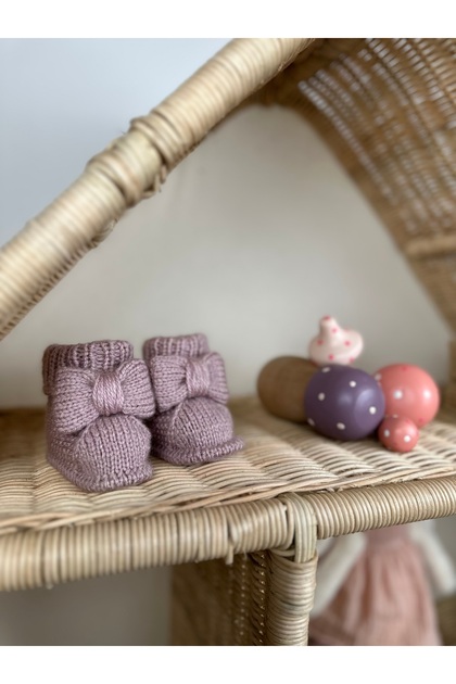 Handmade Örgü Fiyonk Detaylı Kız Bebek Patik