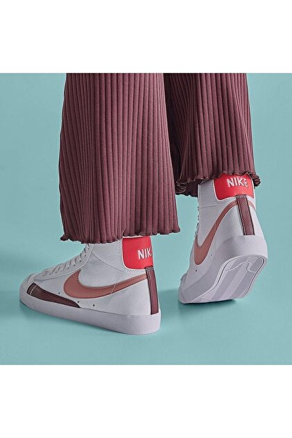 Nike NİKE W Blazer Mid 77 Next Nature Hakiki Deri Spor Ayakkabı