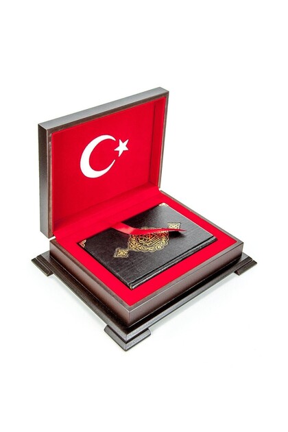 Ahşap Kutulu Türk Bayrağı Desenli Hediye Kur'an Seti Dini Hediyelik