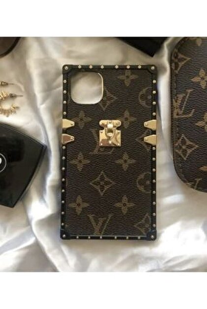 ÇelebiTech Iphone 13 Pro Max Uyumlu Louis Vuitton Köşeli Deri