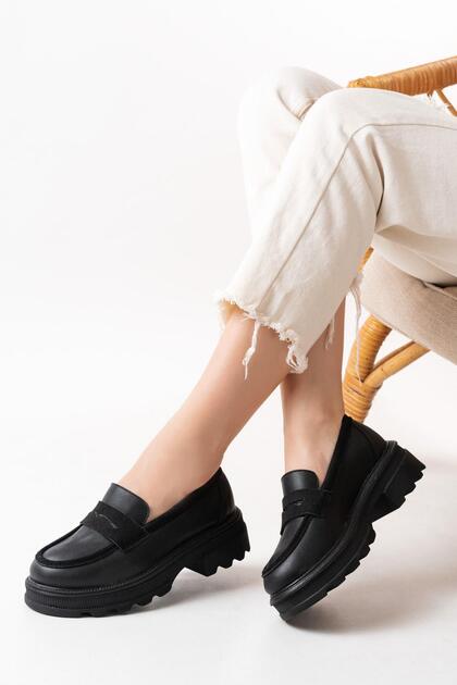 746-759 Black Daily High-Sole Loafer Shoes