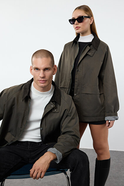 Trendyolmilla Man Haki Regular Fit Kadife Yaka Detaylı Mevsimlik