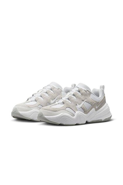 靴 Nike tech hera Nike Tech Hera Kadın Beyaz/Gri Renk Sneaker Ayakkabı - Fiyatı
