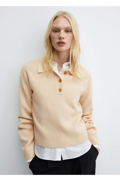 Knitted sweater with buttoned collar