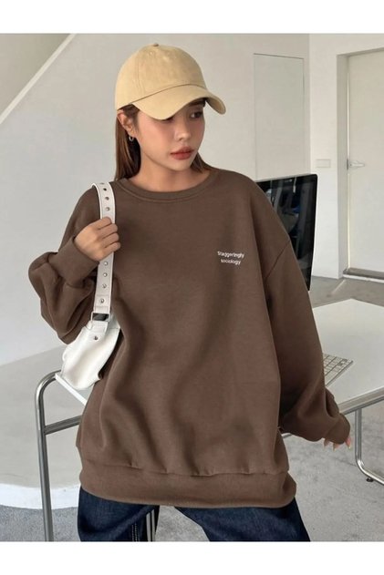 Stagger Printed Crew Neck Sweatshirt