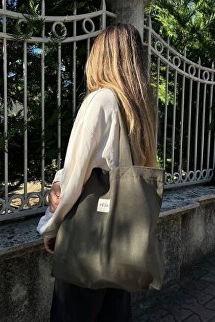 Shaka Krem U46 Kanvas Kumaş ,İki Bölmeli Ön Cep Detaylı ,Çıt Çıt