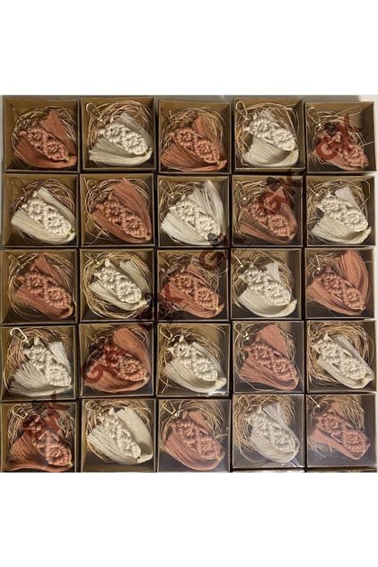 25 Pieces of Wedding Candy Promise Engagement Gift Macrame Keychain