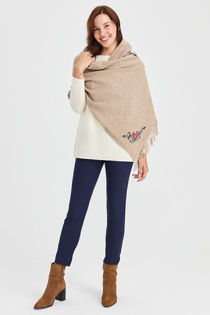 Women's Knitwear Floral Edge Wool Shawl Red Beige