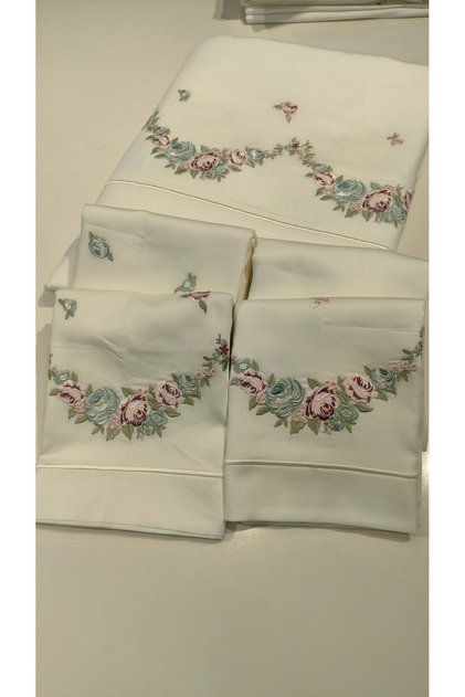 Embroidered Cotton Satin Duvet Cover Set Consisting of 6 Pieces