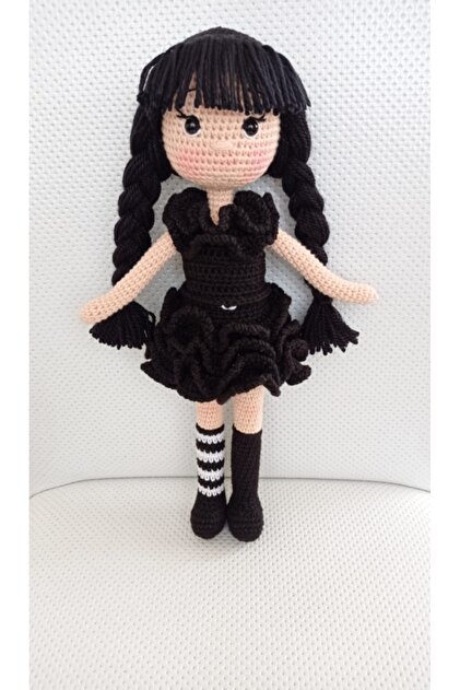 Wednesday Amigurumi Örgü Oyuncak