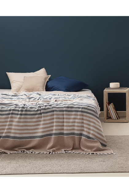 Madame Coco Sheryl Tek Kişilik Yatak Örtüsü - Bej/Lacivert