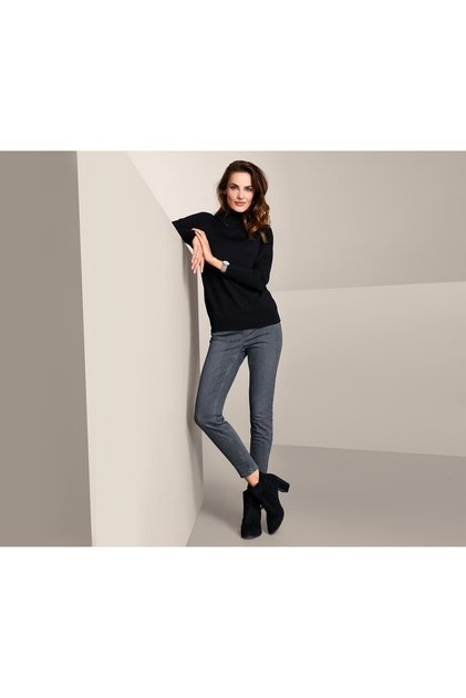 Women Pull On Jeans, Grey