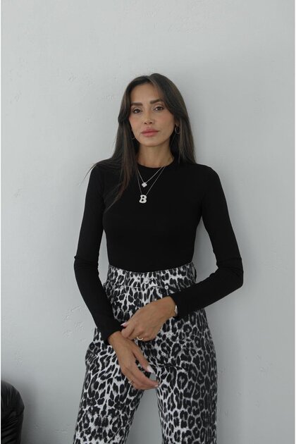 Black Hanks Long Sleeve Modal Blouse