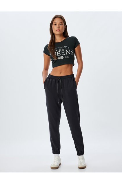 Jogger-Jogginghose mit Taschen und Bindegürtel