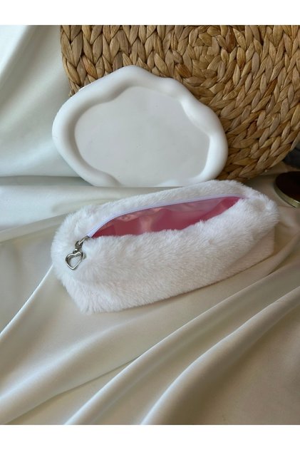Peluş Kalemlik Kalpli Saten Astarlı Kalem Kutusu