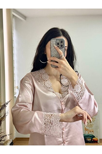 Lace and Guipure Embellished Women's Satin Pajama Set Powder