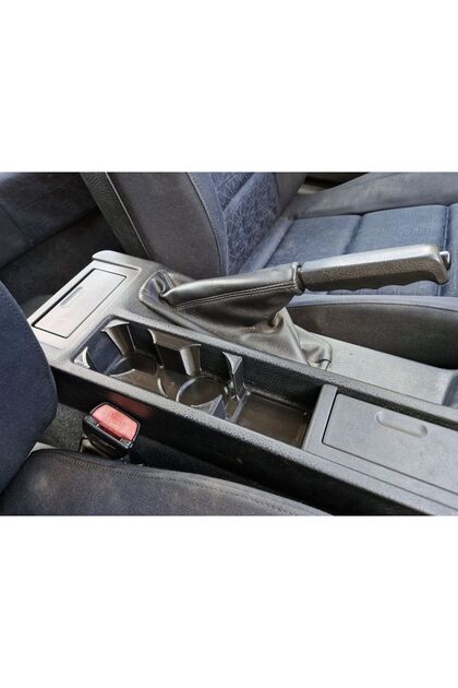 BMW E36 Bardak Tutucu