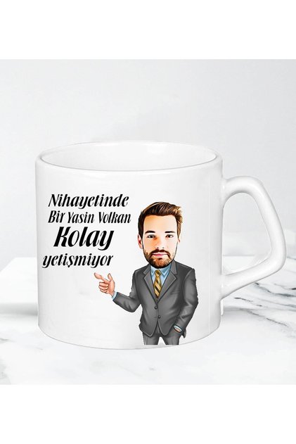 في النهاية، ليس من السهل زراعة كوب نسكافيه كرتوني.
