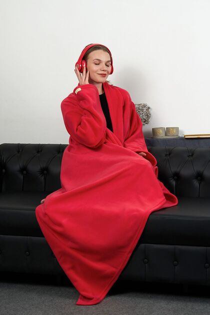 Wearable Sleeved Polar Tv Watching Blanket