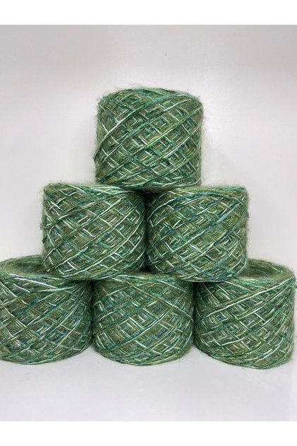 Moher Green Velvet Cream Acrylic Hand Knitting Floss Design Visual Net 600Gr